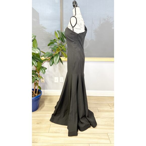 Mac Duggal Black One-Shoulder Maxi Dress with Silver Detail - Picture 5 of 11